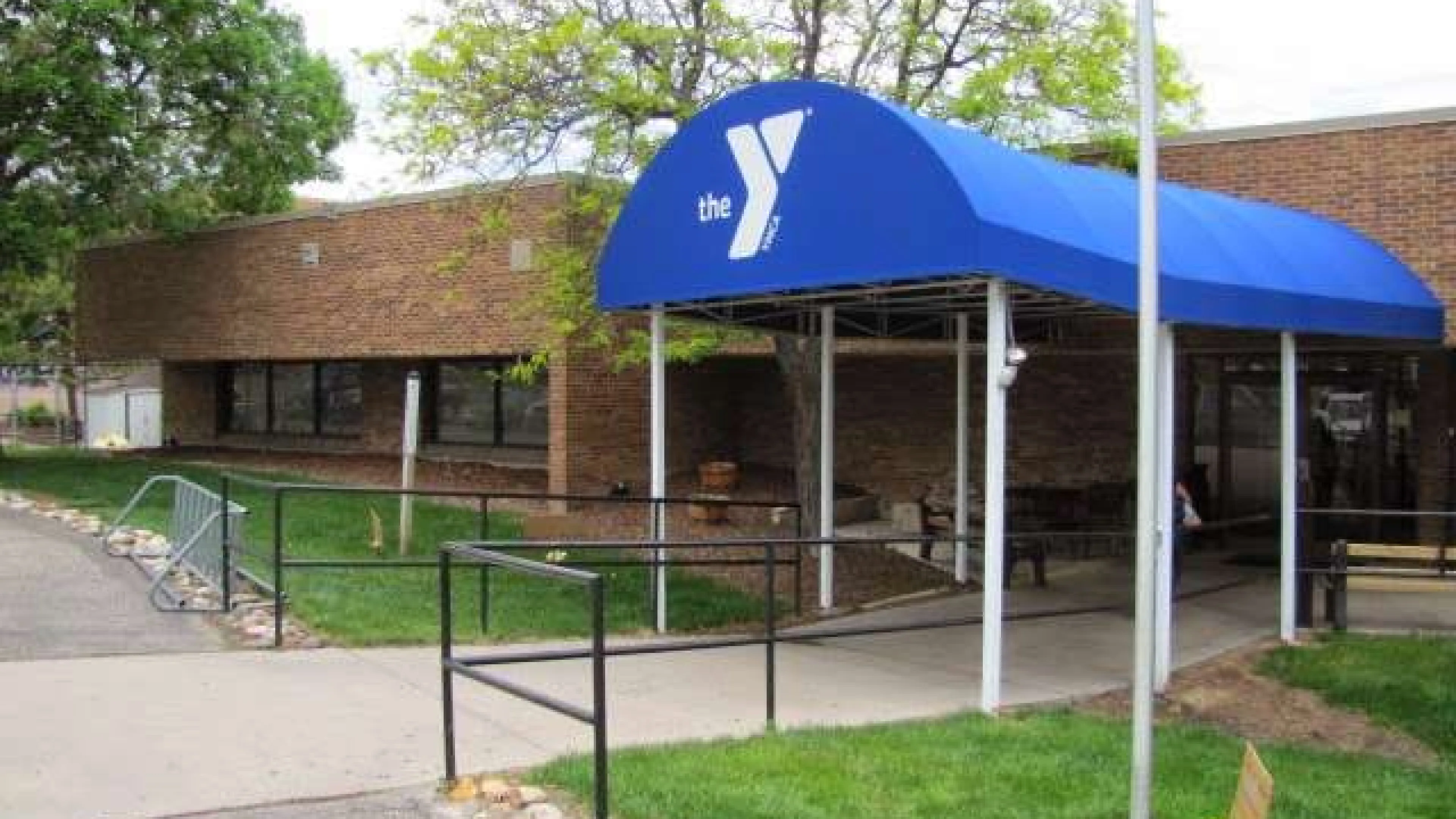 Southwest YMCA Exterior_Photo